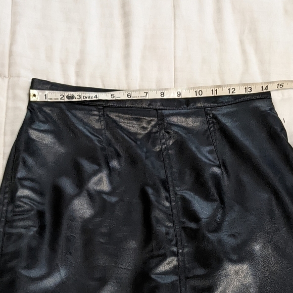 𝅺faux leather looking skirt - Picture 6 of 6